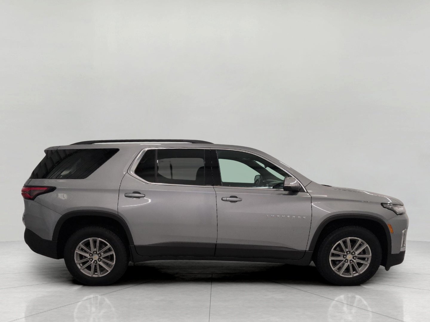 Used 2023 Chevrolet Traverse LT w/ LPO, Floor Liner Package AWD/4WD image 11