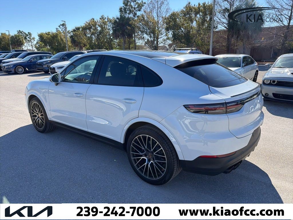 Used 2020 Porsche Cayenne image 4