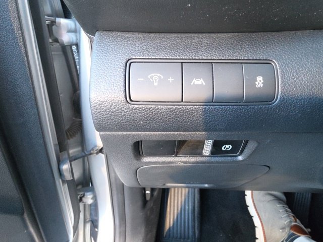 Used 2021 Hyundai Santa Fe SEL FWD image 14