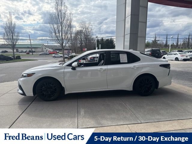 Used 2024 Toyota Camry SE w/ Cold Weather Package image 15