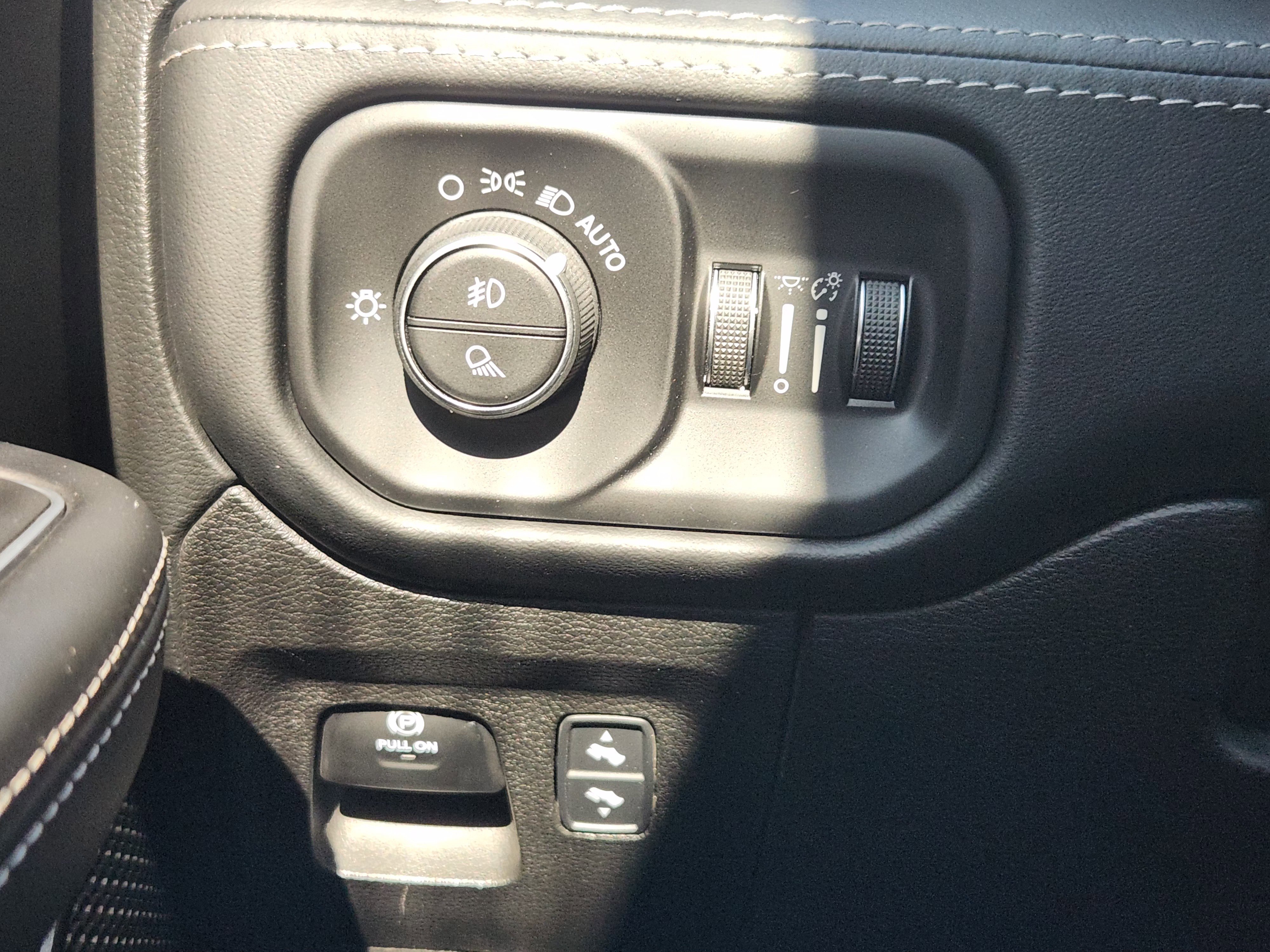 Used 2022 RAM 1500 TRX w/ TRX Level 1 Equipment Group AWD/4WD image 25