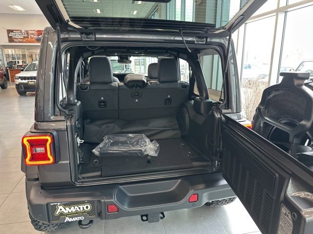 New 2026 Jeep Wrangler Unlimited Rubicon 392 image 9