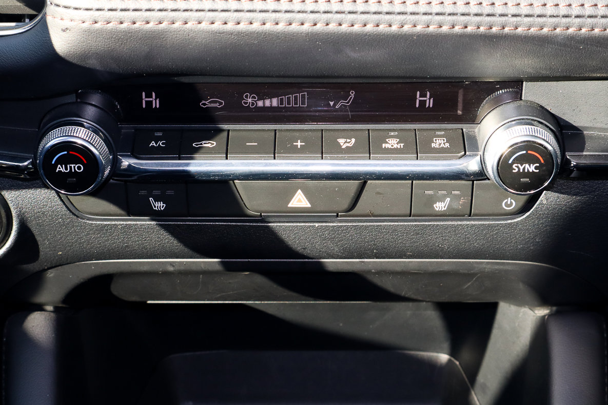 Used 2025 MAZDA MAZDA3 s image 22