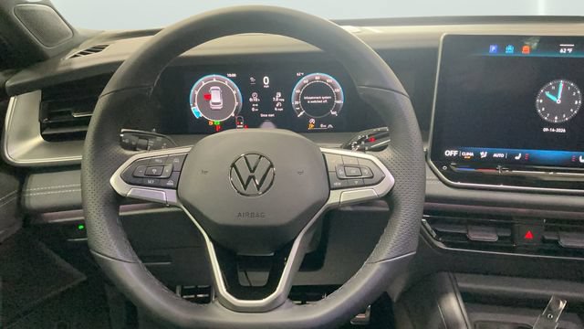 New 2026 Volkswagen Tiguan SE R-Line AWD/4WD image 23