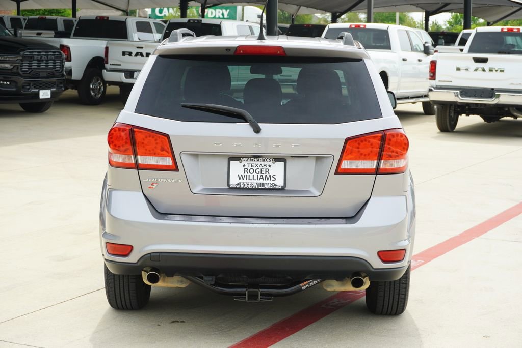 Used 2019 Dodge Journey SE w/ Connectivity Group image 4