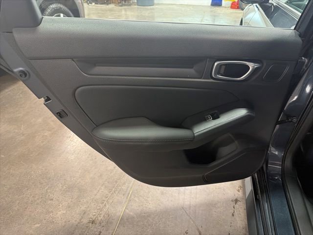 Used 2023 Honda Civic EX-L image 10