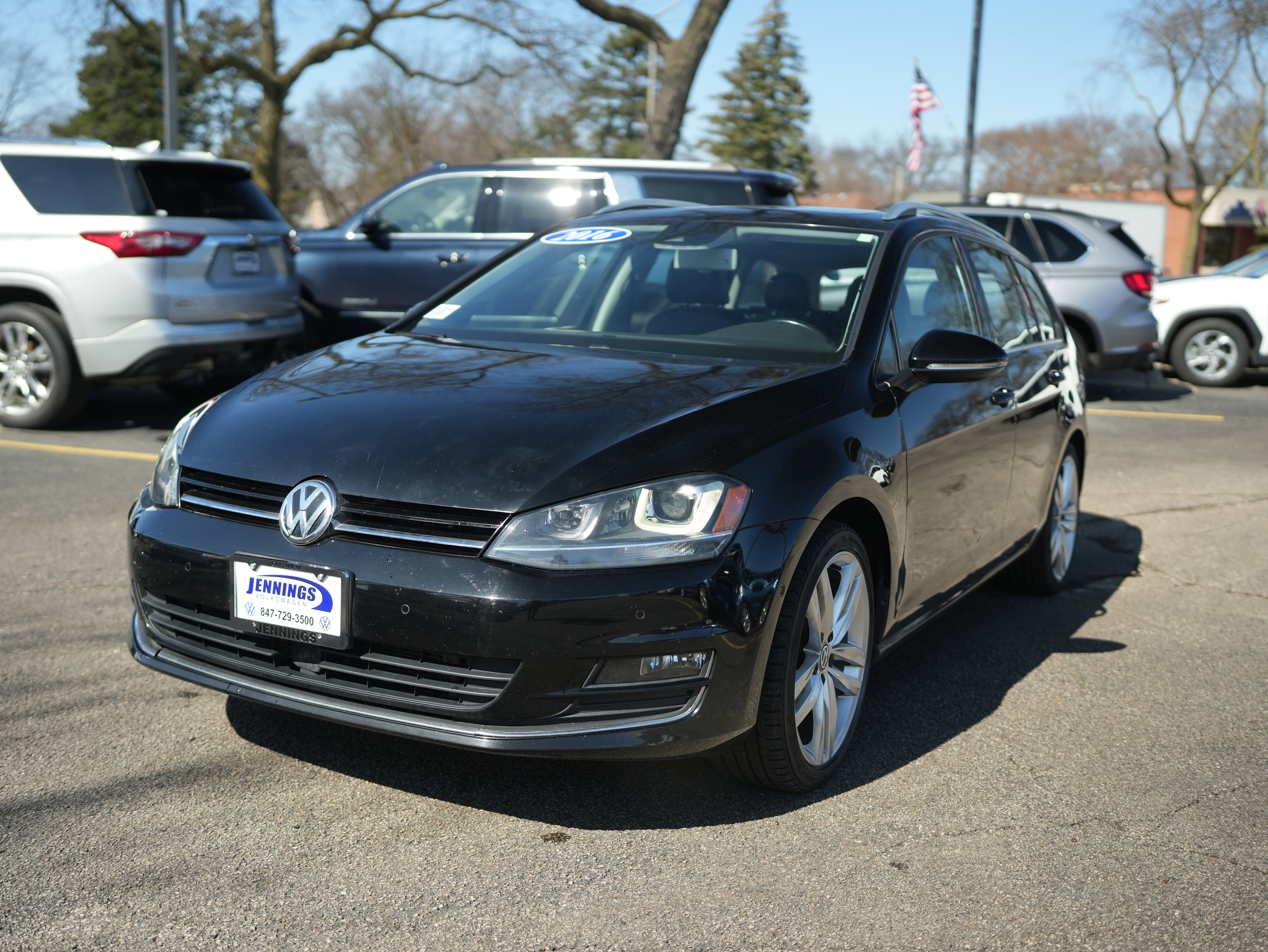 Used 2016 Volkswagen Golf SEL w/ Lighting Package (SEL) image 4