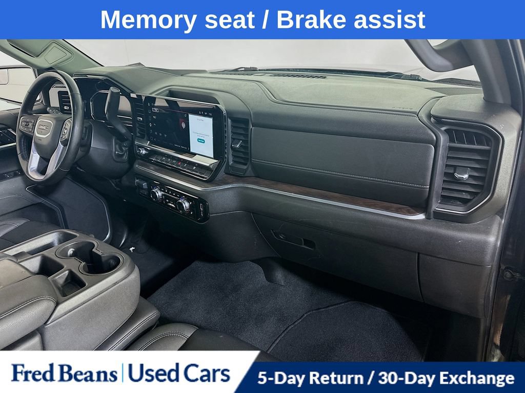 Used 2025 GMC Sierra 1500 SLT AWD/4WD image 13