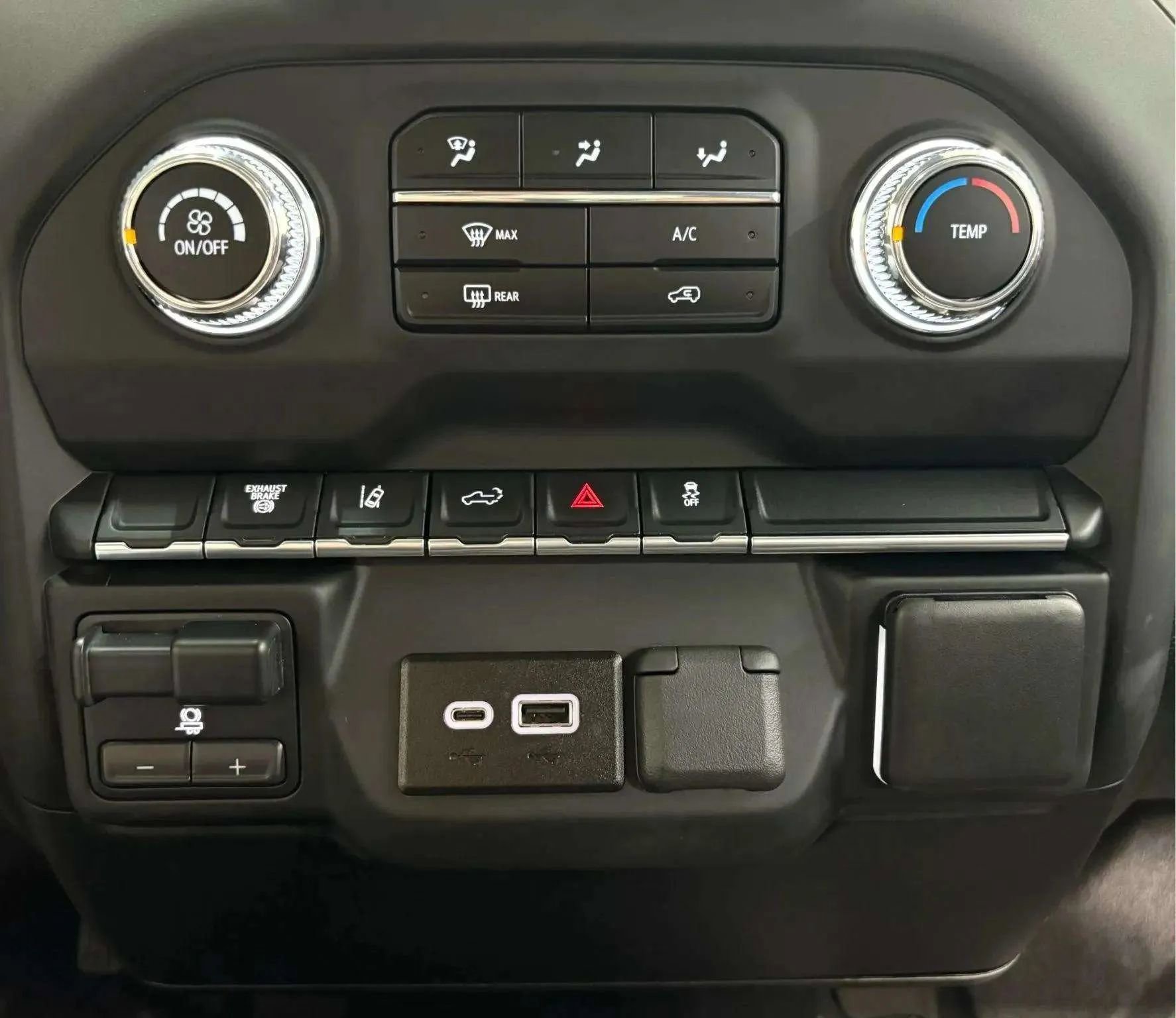 Used 2024 GMC Sierra 2500 Pro w/ Convenience Package image 19