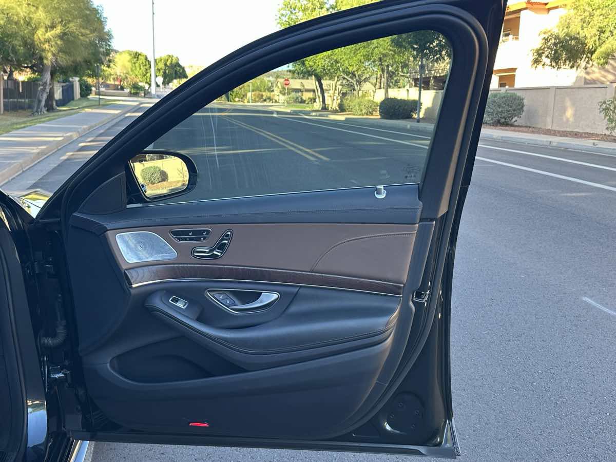 Used 2019 Mercedes-Benz S 560 Sedan image 52
