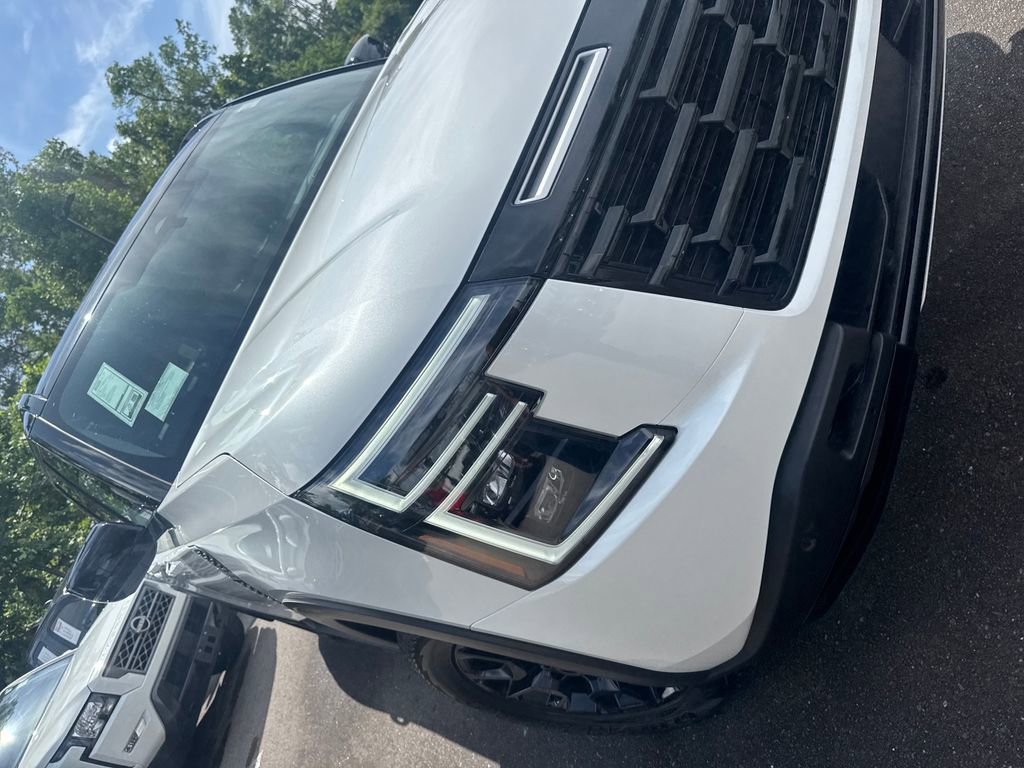 New 2026 Nissan Armada PRO-4X AWD/4WD image 38