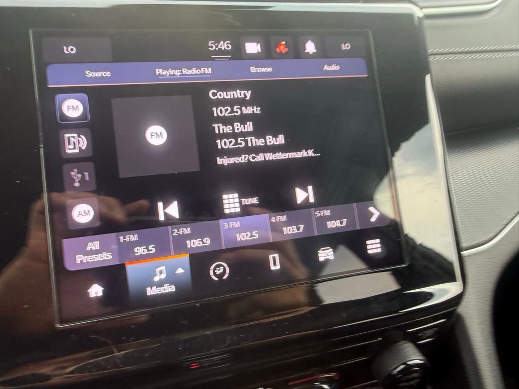 Used 2024 Jeep Grand Cherokee Laredo X image 19