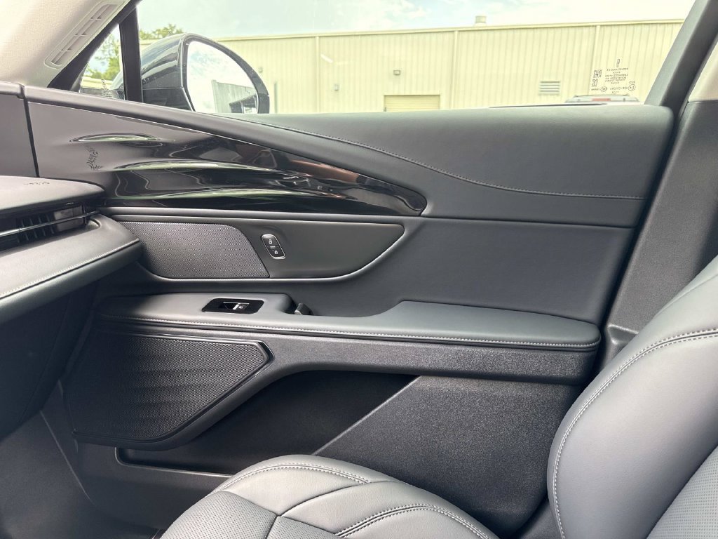 New 2026 Lincoln Nautilus Premier AWD/4WD image 22