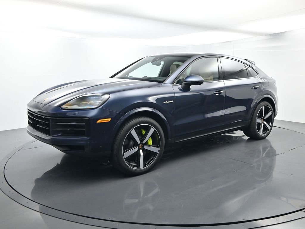 Certified 2025 Porsche Cayenne E-Hybrid Coupe image 1