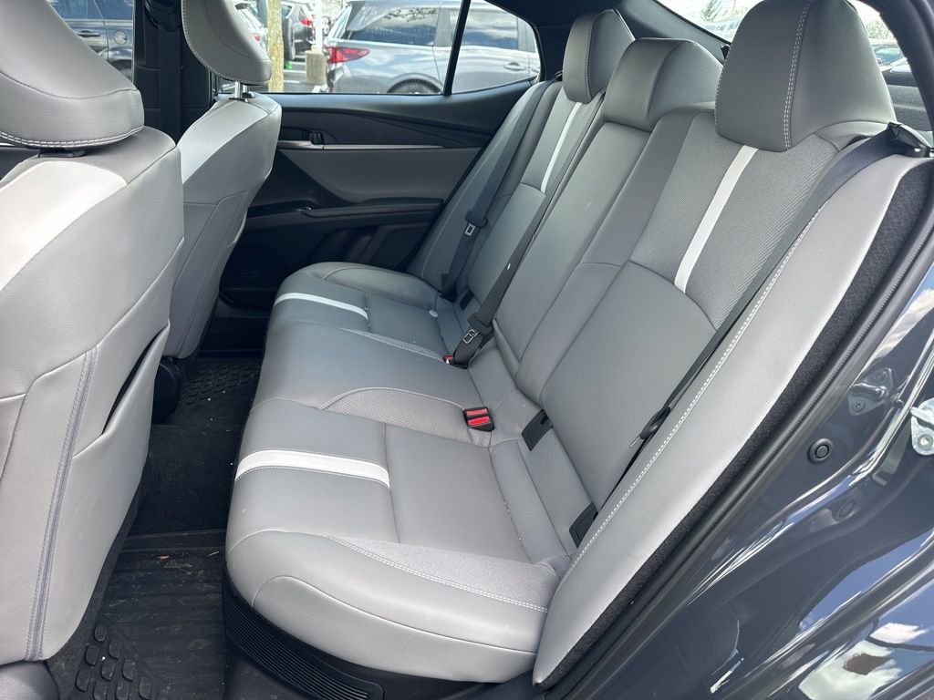 Used 2025 Toyota Camry SE image 13