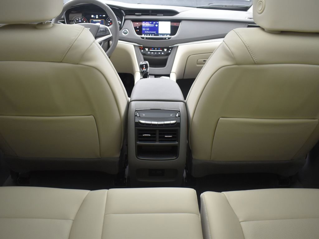 New 2026 Cadillac XT5 Premium Luxury w/ Driver Assist Package FWD image 31
