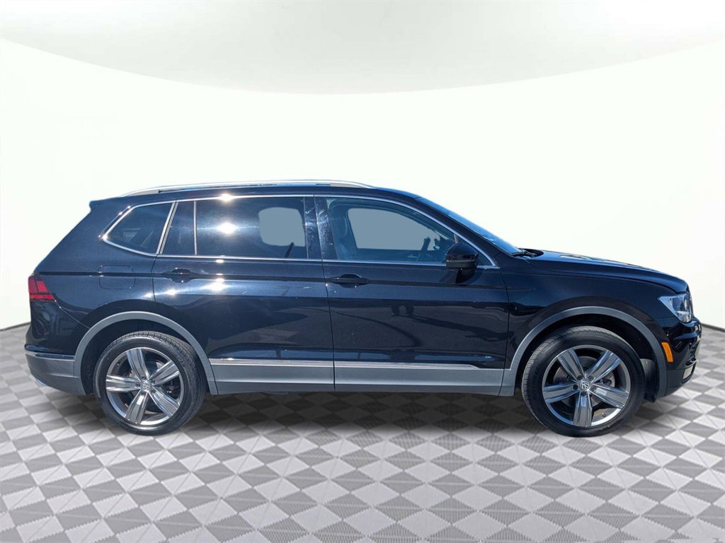 Used 2020 Volkswagen Tiguan SEL image 2
