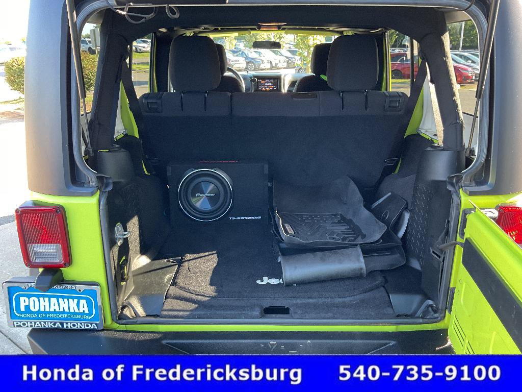 Used 2016 Jeep Wrangler Unlimited Sport w/ Connectivity Group AWD/4WD image 20