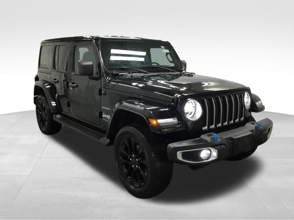 Used 2022 Jeep Wrangler Unlimited Sahara image 3