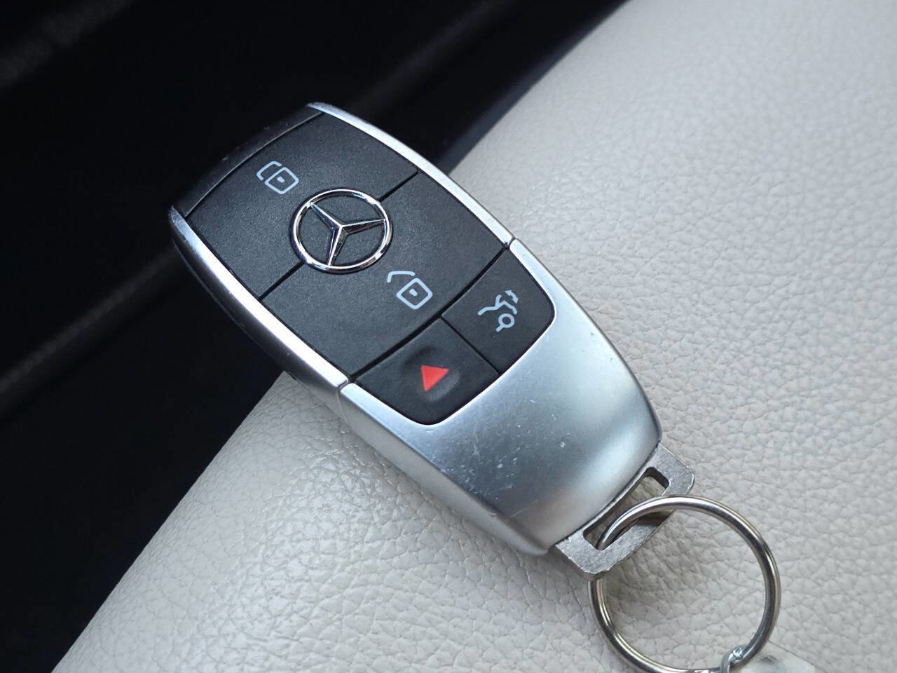 Used 2019 Mercedes-Benz A 220 4MATIC image 32