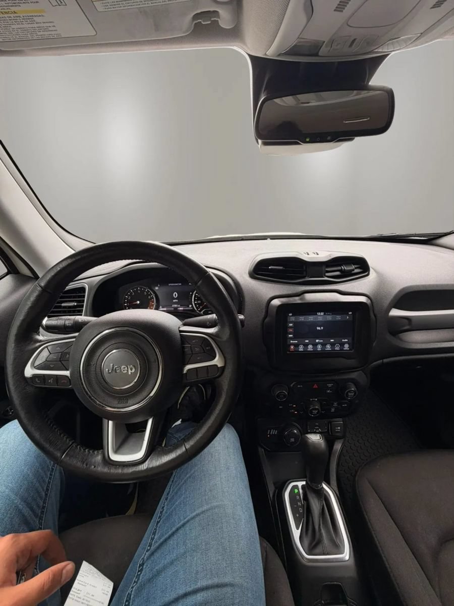 Used 2021 Jeep Renegade Latitude w/ Convenience Group AWD/4WD image 10
