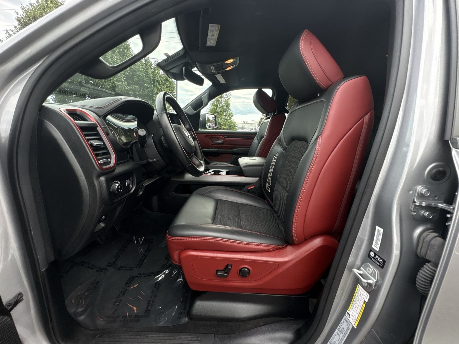 Used 2022 RAM 1500 Rebel AWD/4WD image 12