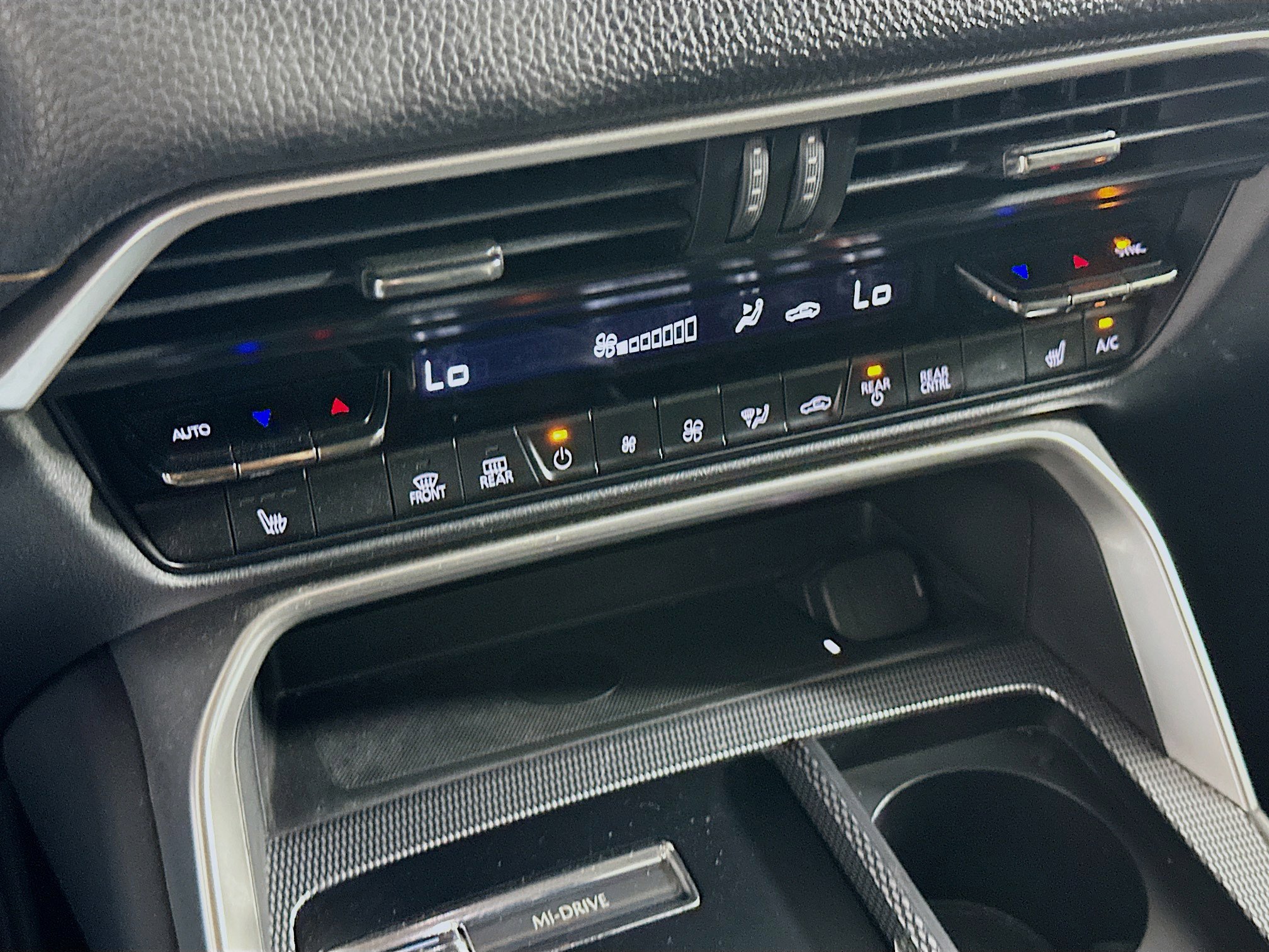 Used 2025 MAZDA CX-90 3.3 Turbo w/ Premium Sport Pkg image 24