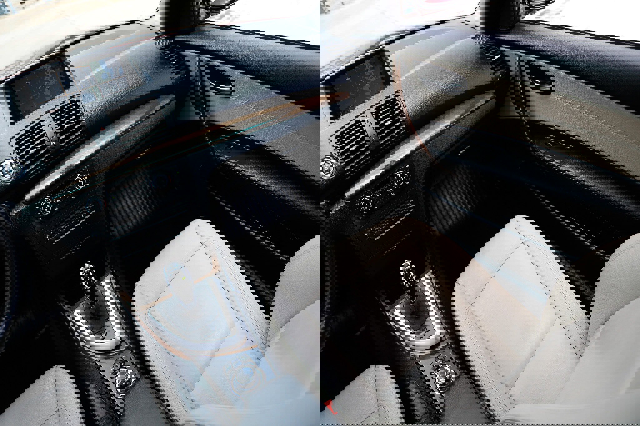 Used 2012 BMW 135i Convertible w/ Premium Pkg RWD image 25