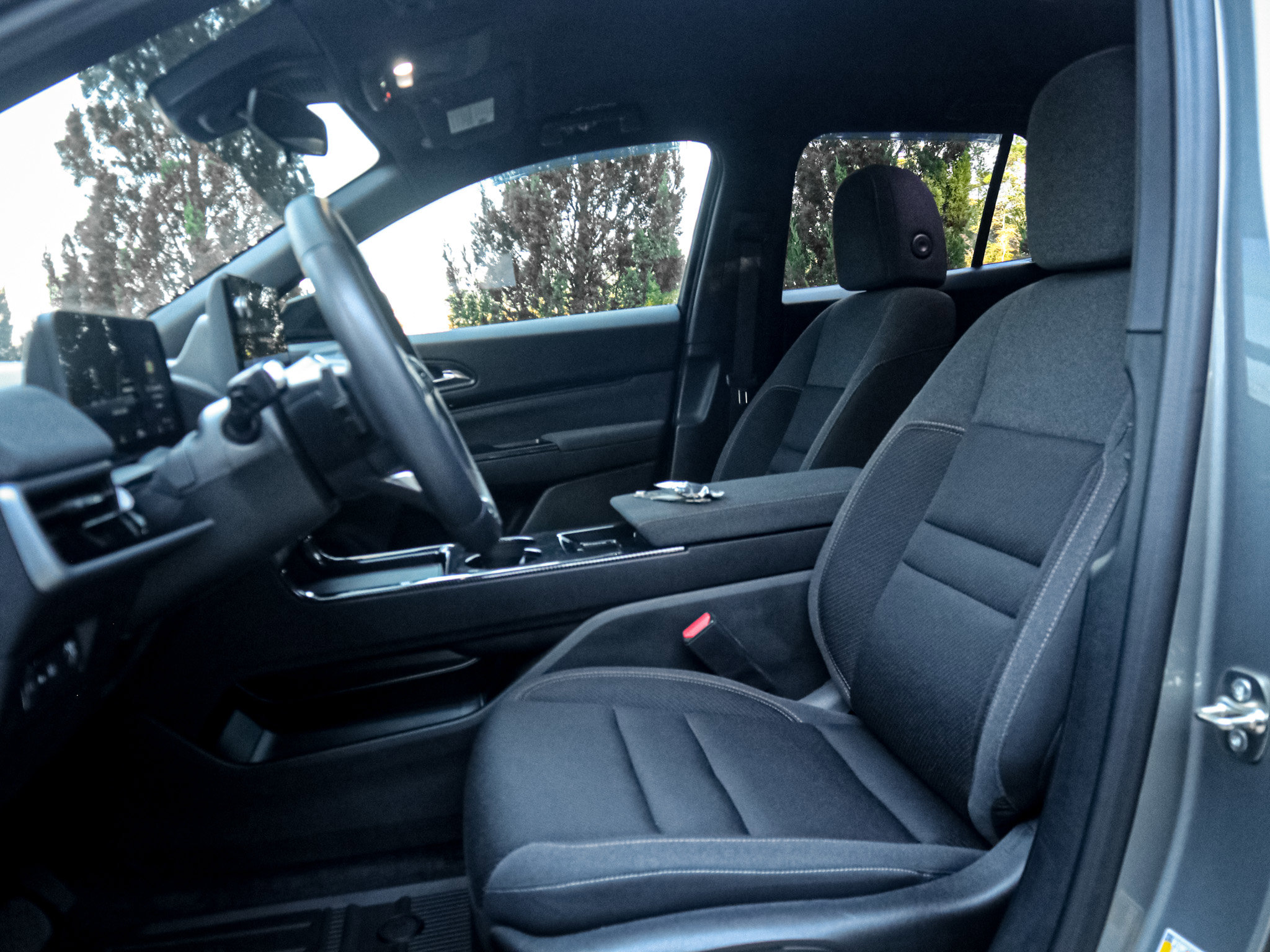 Used 2025 Honda Prologue EX image 16