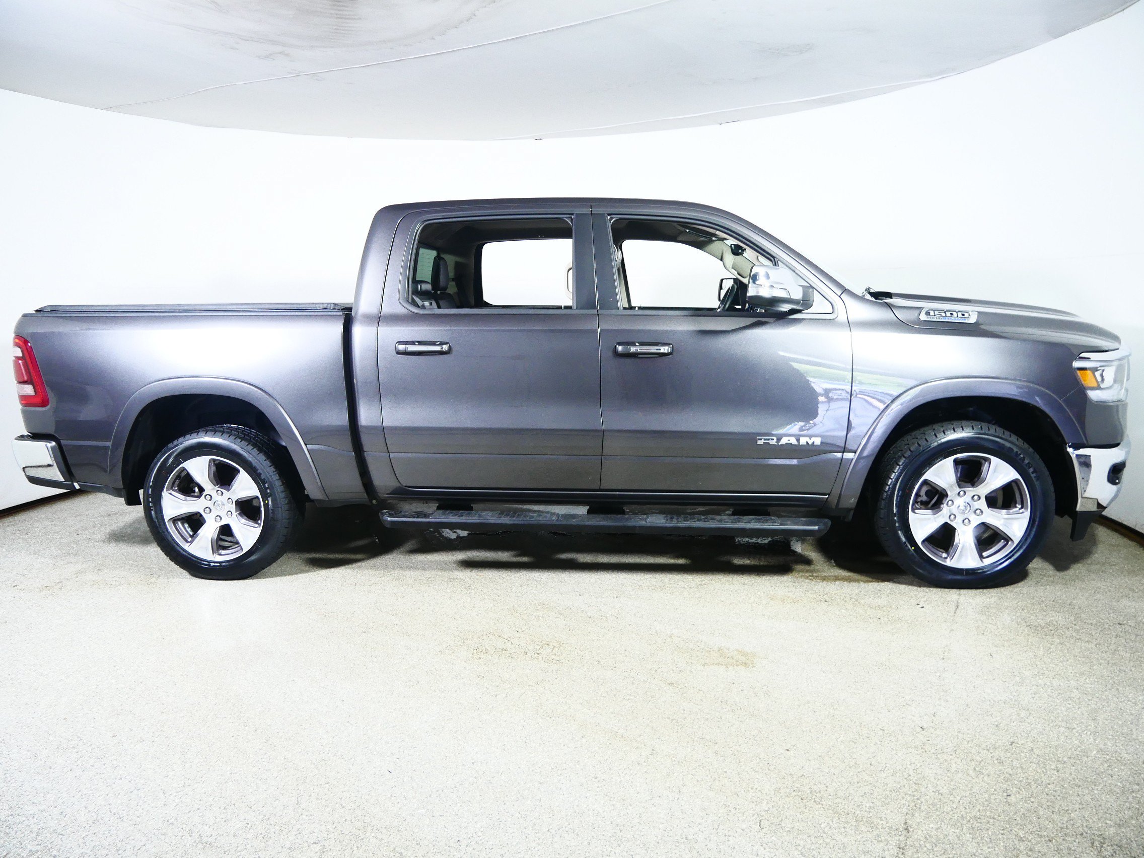 Used 2021 RAM 1500 Laramie AWD/4WD image 8