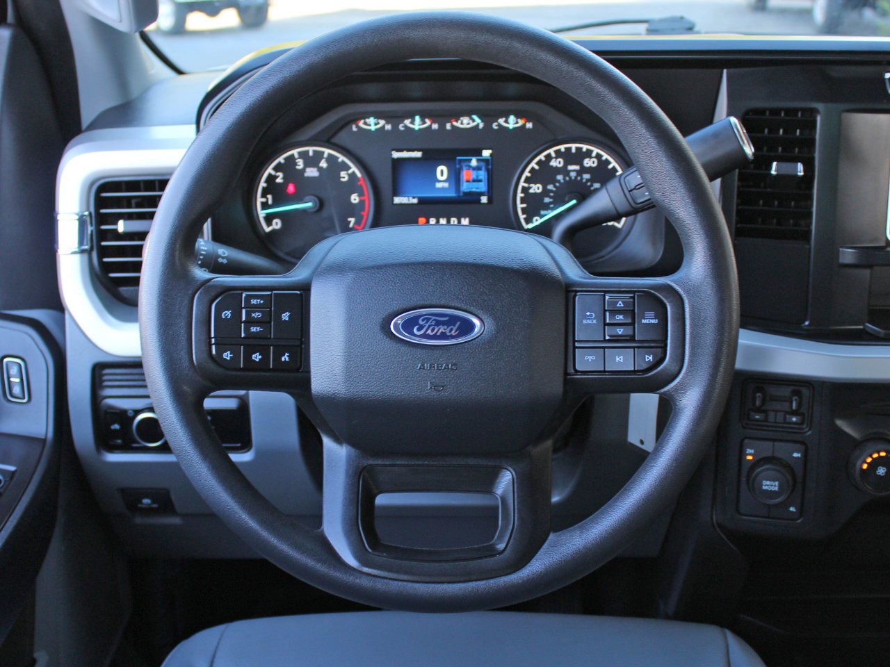 Used 2024 Ford F250 XL image 21