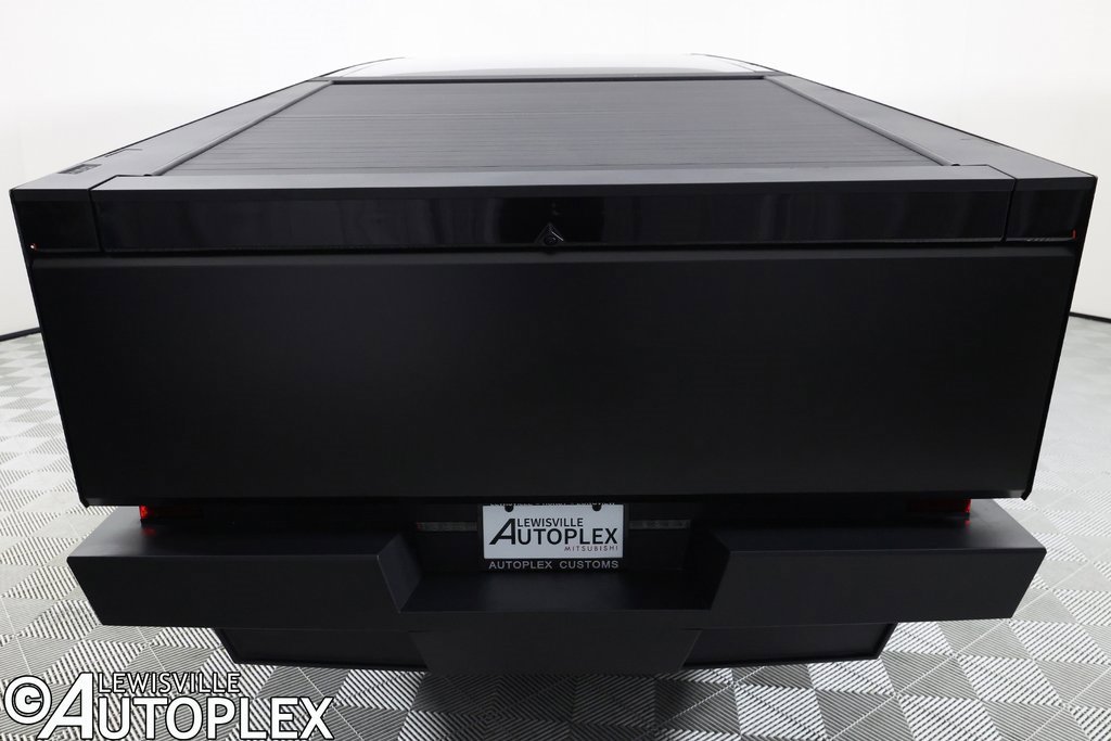 Used 2024 Tesla Cybertruck AWD Crew Cab image 6