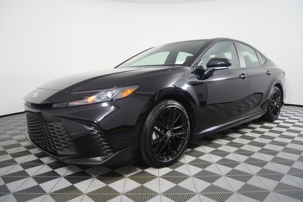 Used 2026 Toyota Camry SE w/ Multimedia Upgrade Package FWD image 7