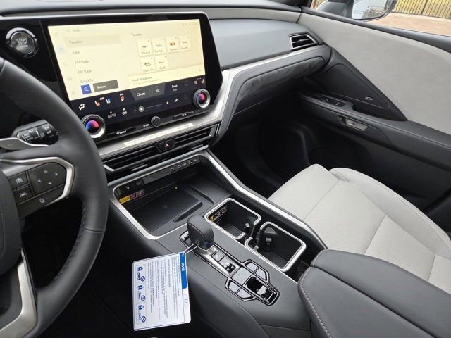 New 2026 Lexus TX 350 AWD image 33