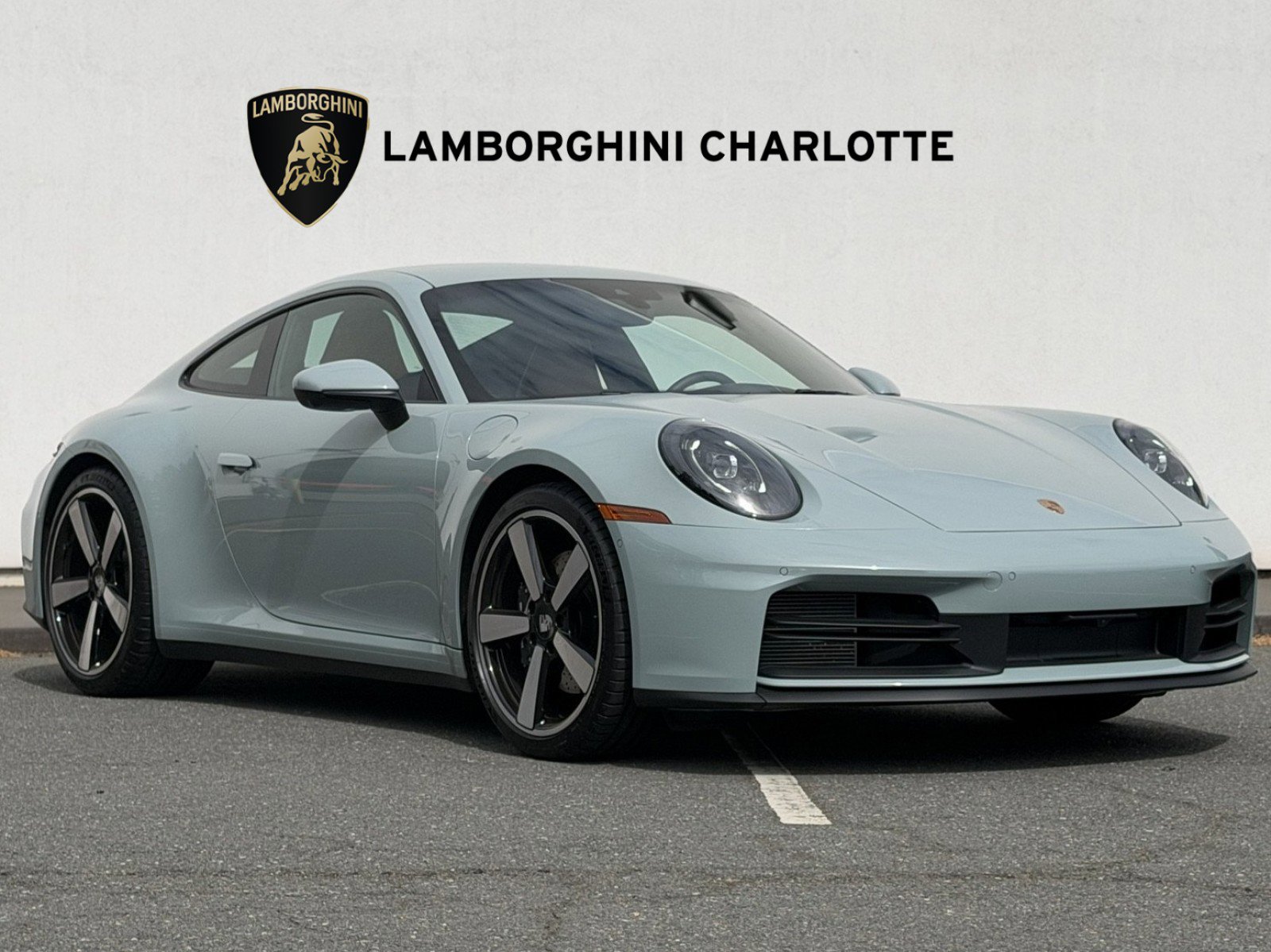 Used 2025 Porsche 911 Carrera RWD image 1