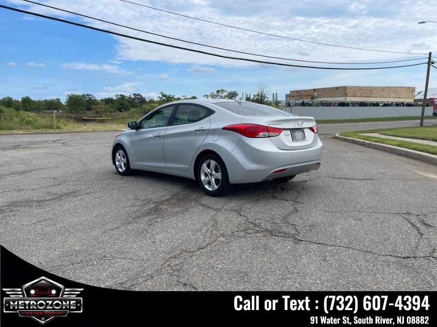 Used 2013 Hyundai Elantra GLS w/ Preferred Pkg FWD image 4