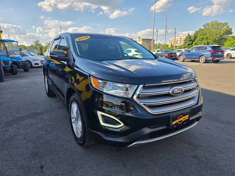 Used 2018 Ford Edge SEL w/ Equipment Group 201A AWD/4WD image 4