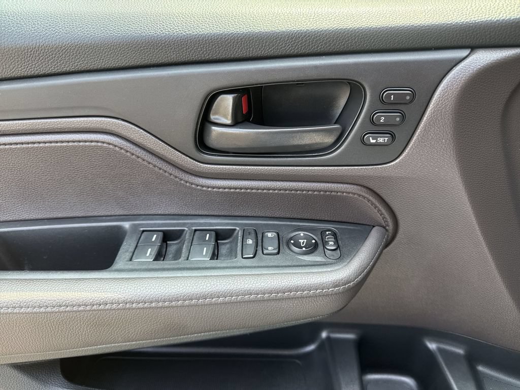 Used 2020 Honda Odyssey EX-L image 15