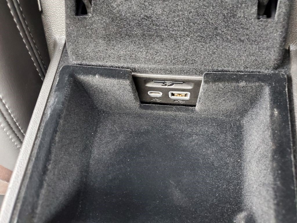 Certified 2024 Cadillac XT5 Premium Luxury AWD/4WD image 29