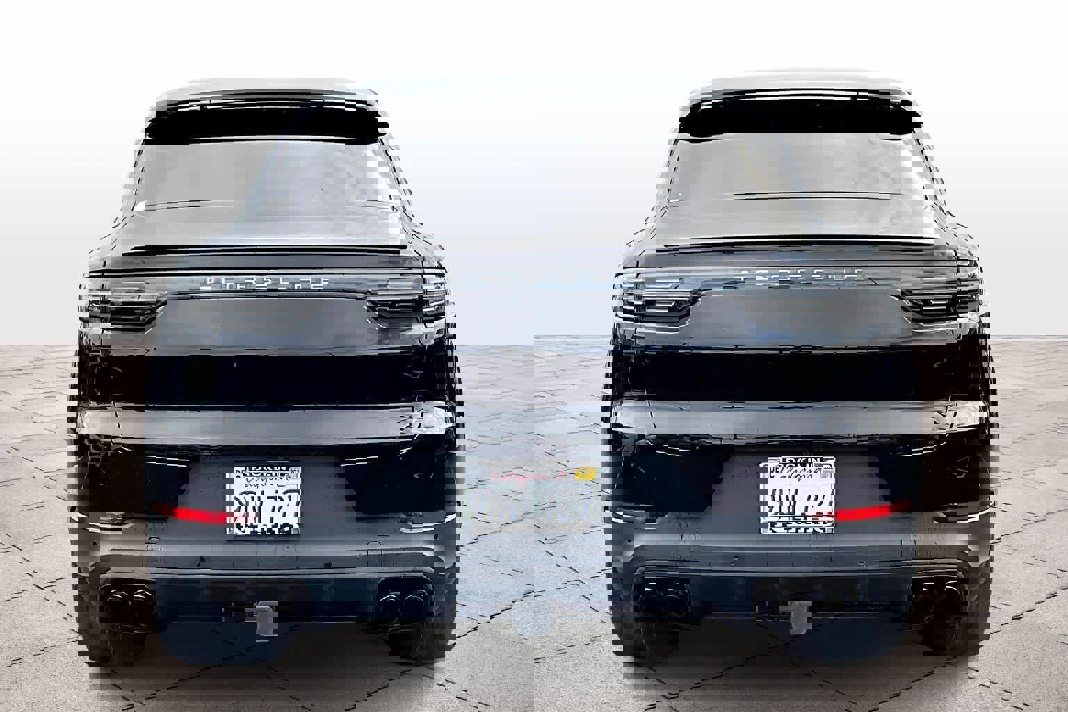 Used 2023 Porsche Cayenne Coupe image 6