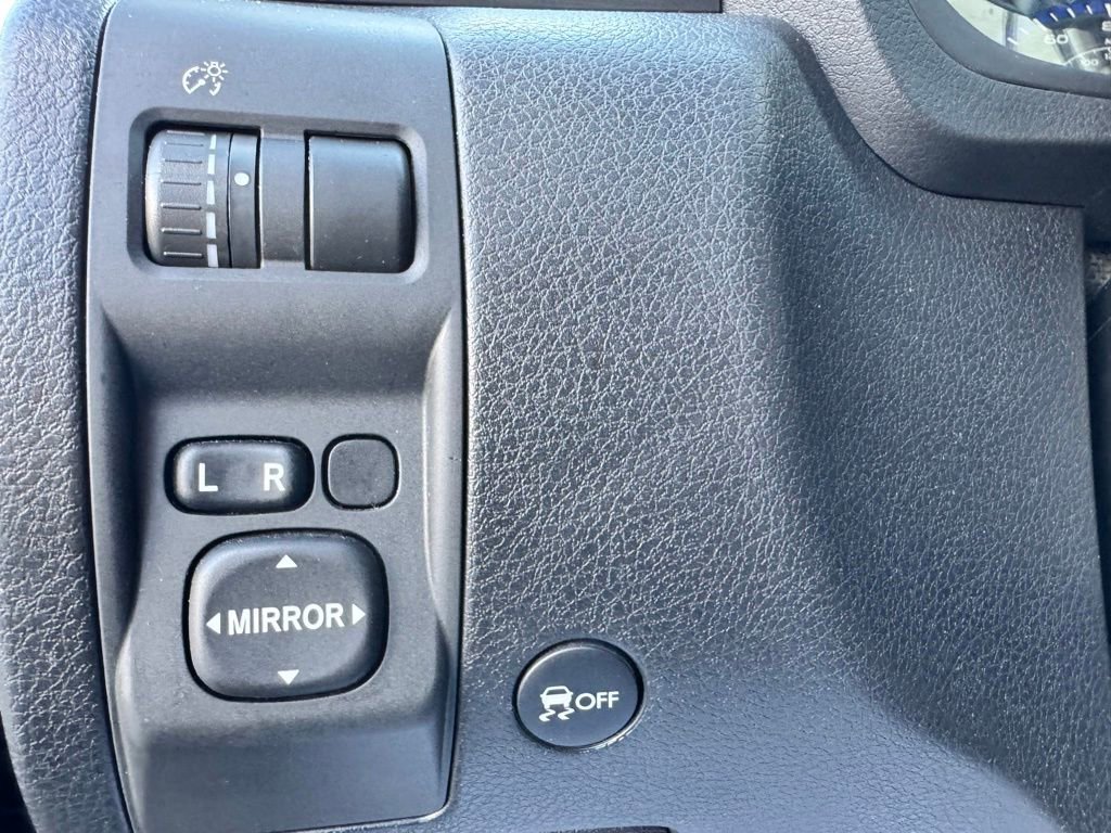 Used 2011 Subaru Forester 2.5X Limited AWD/4WD image 20