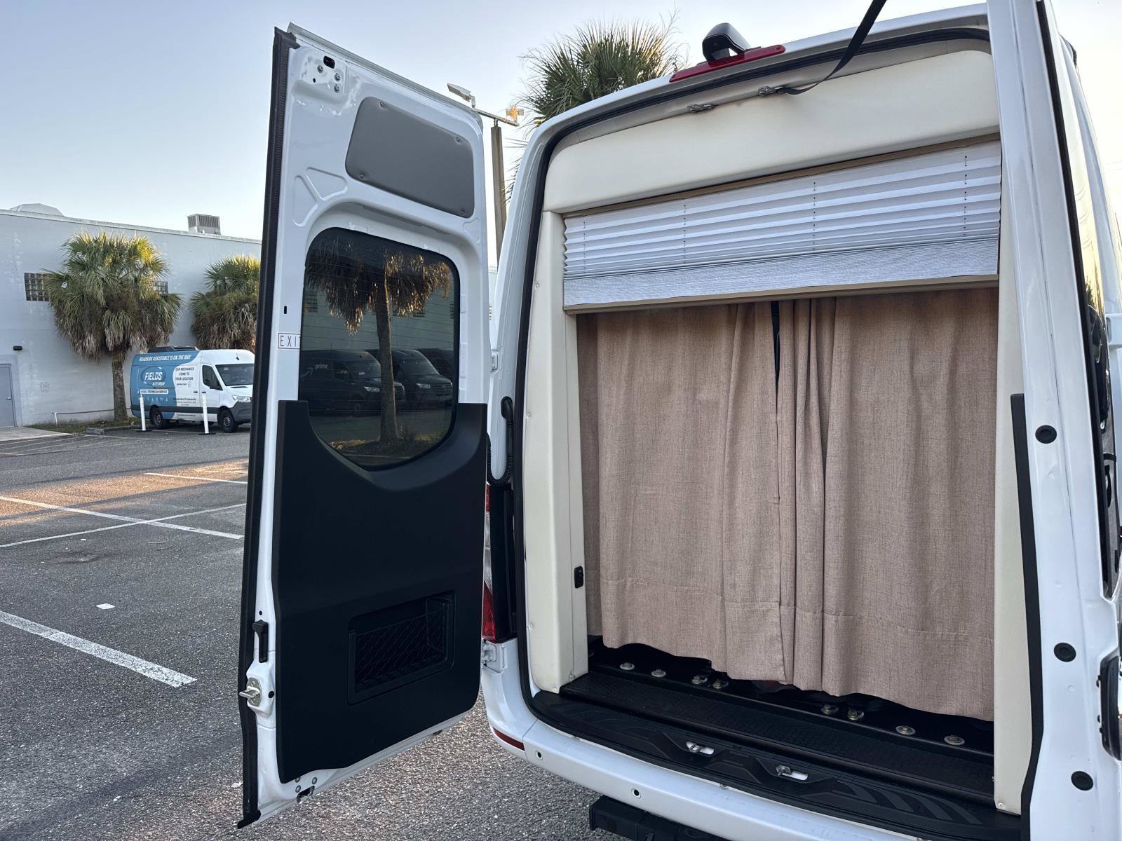 Used 2020 Mercedes-Benz Sprinter 3500 image 13