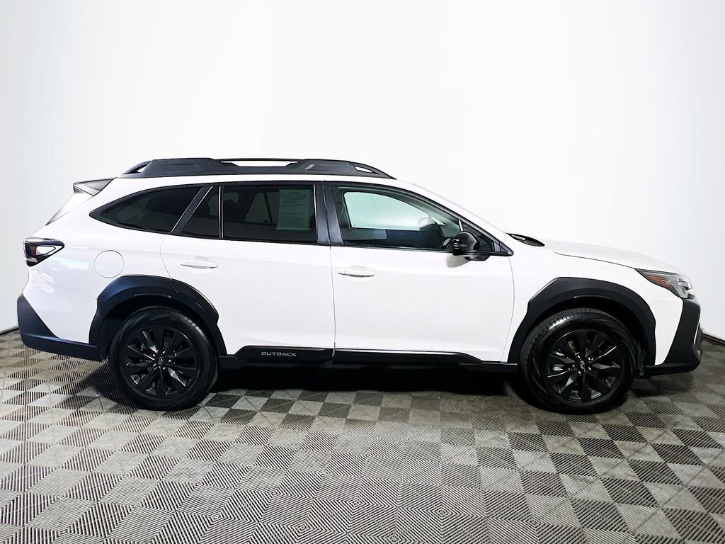 Used 2025 Subaru Outback Onyx Edition AWD/4WD image 8