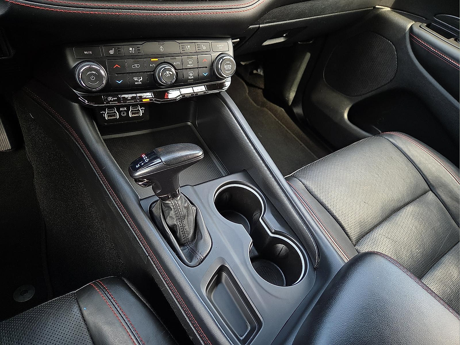 Used 2024 Dodge Durango GT AWD/4WD image 25
