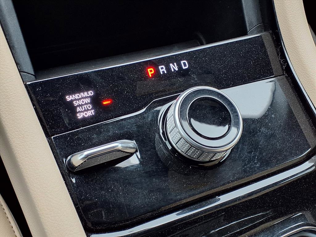 Used 2023 Jeep Grand Cherokee L Limited image 9