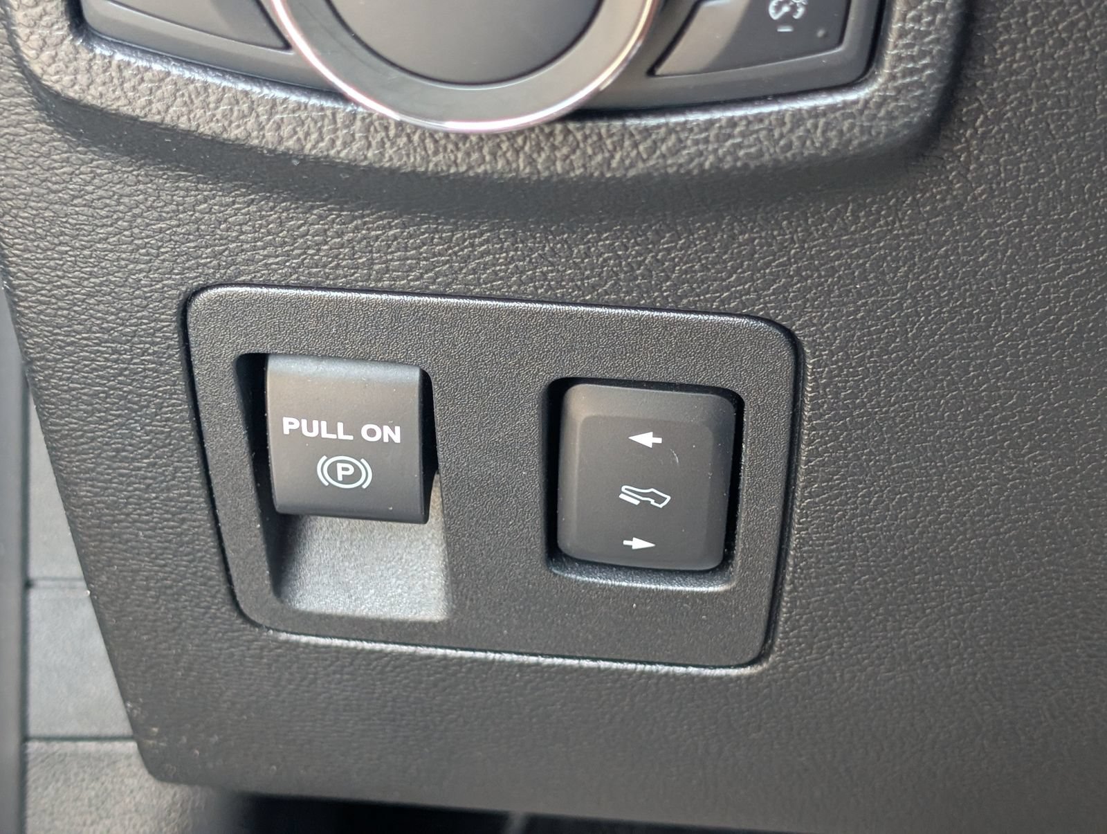 Used 2020 Ford F150 Lariat w/ Equipment Group 502A Luxury AWD/4WD image 14
