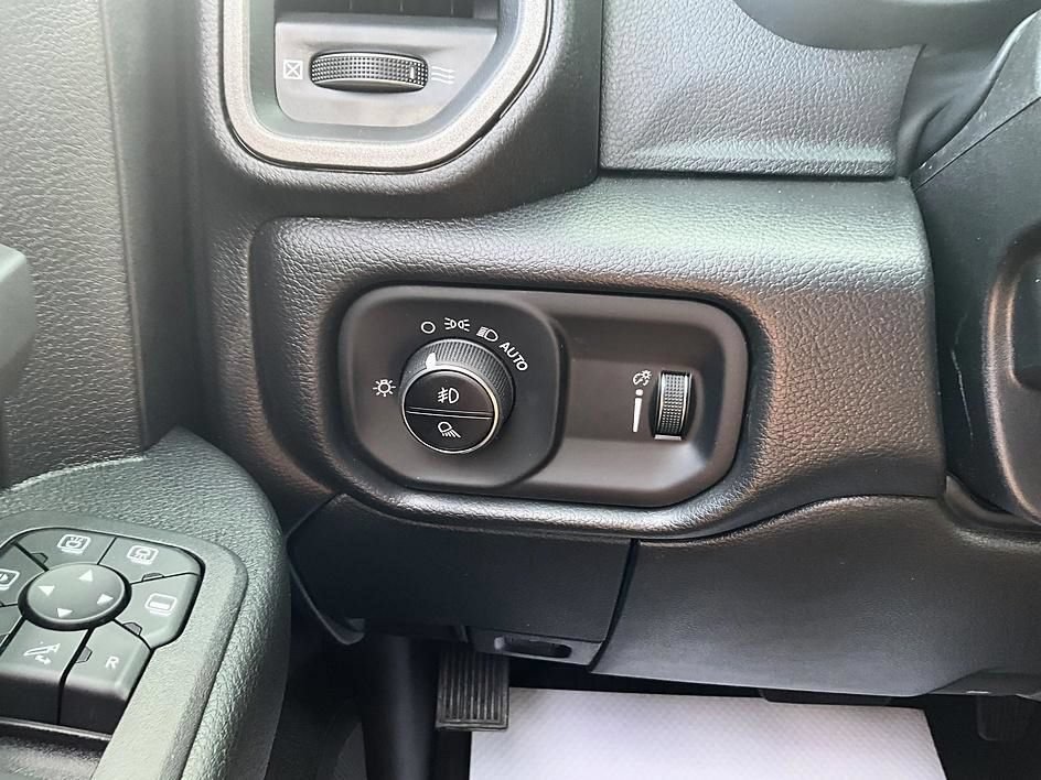 New 2026 RAM 2500 Warlock AWD/4WD image 16