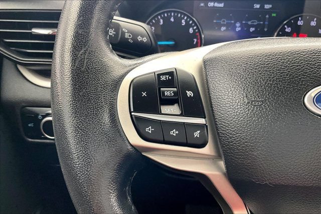Used 2023 Ford Explorer XLT AWD/4WD image 20