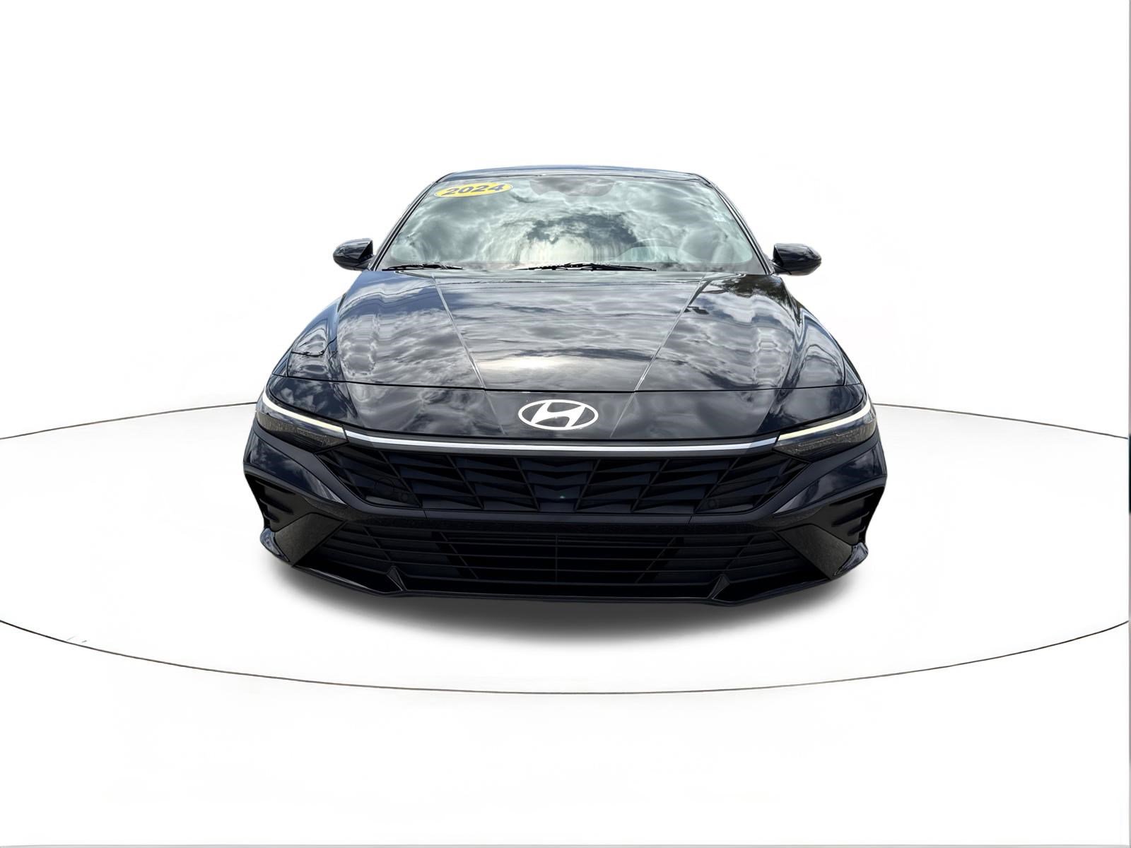 Certified 2024 Hyundai Elantra SEL image 8