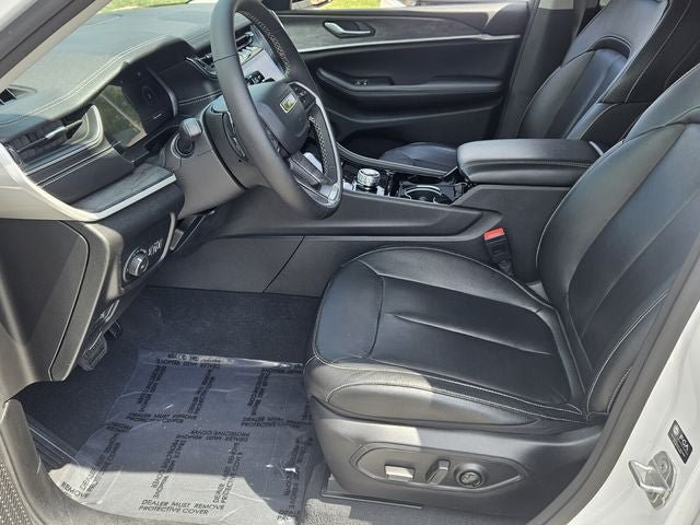 Used 2023 Jeep Grand Cherokee Limited RWD image 17